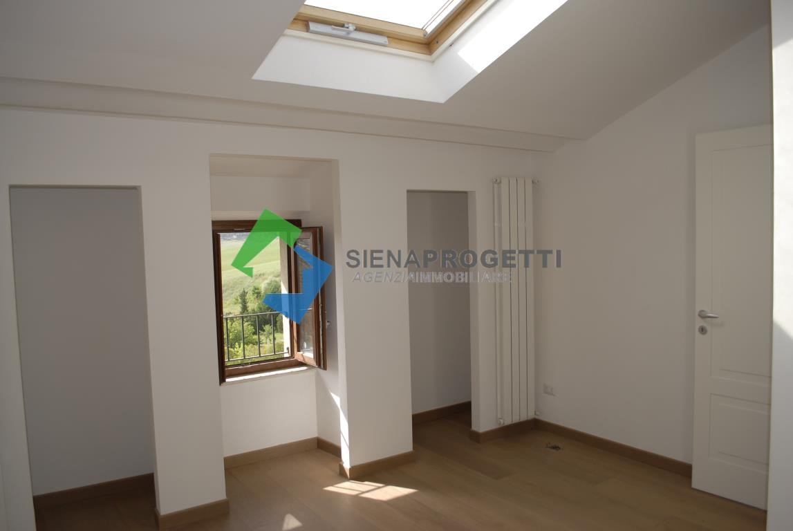 Appartamento in Strada di Certosa a Siena